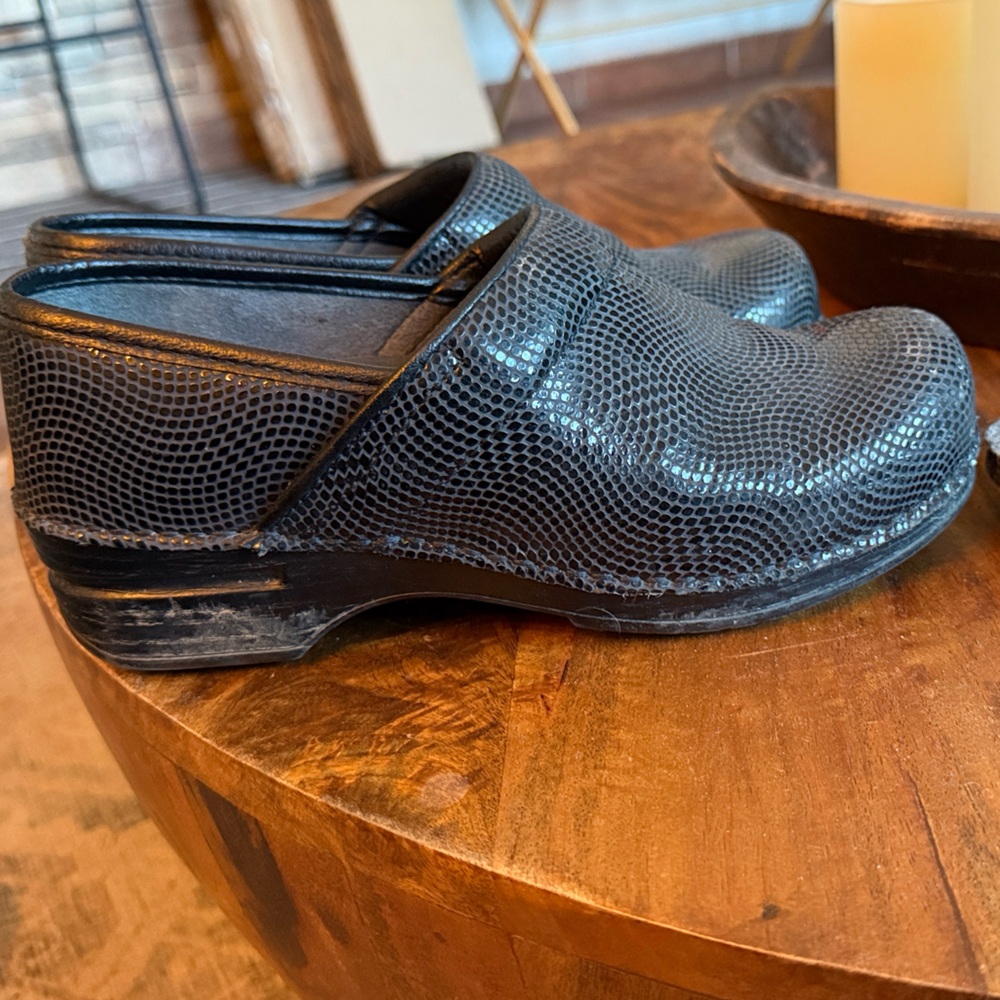Dansko Pro XP Moray leather clogs (size 38)